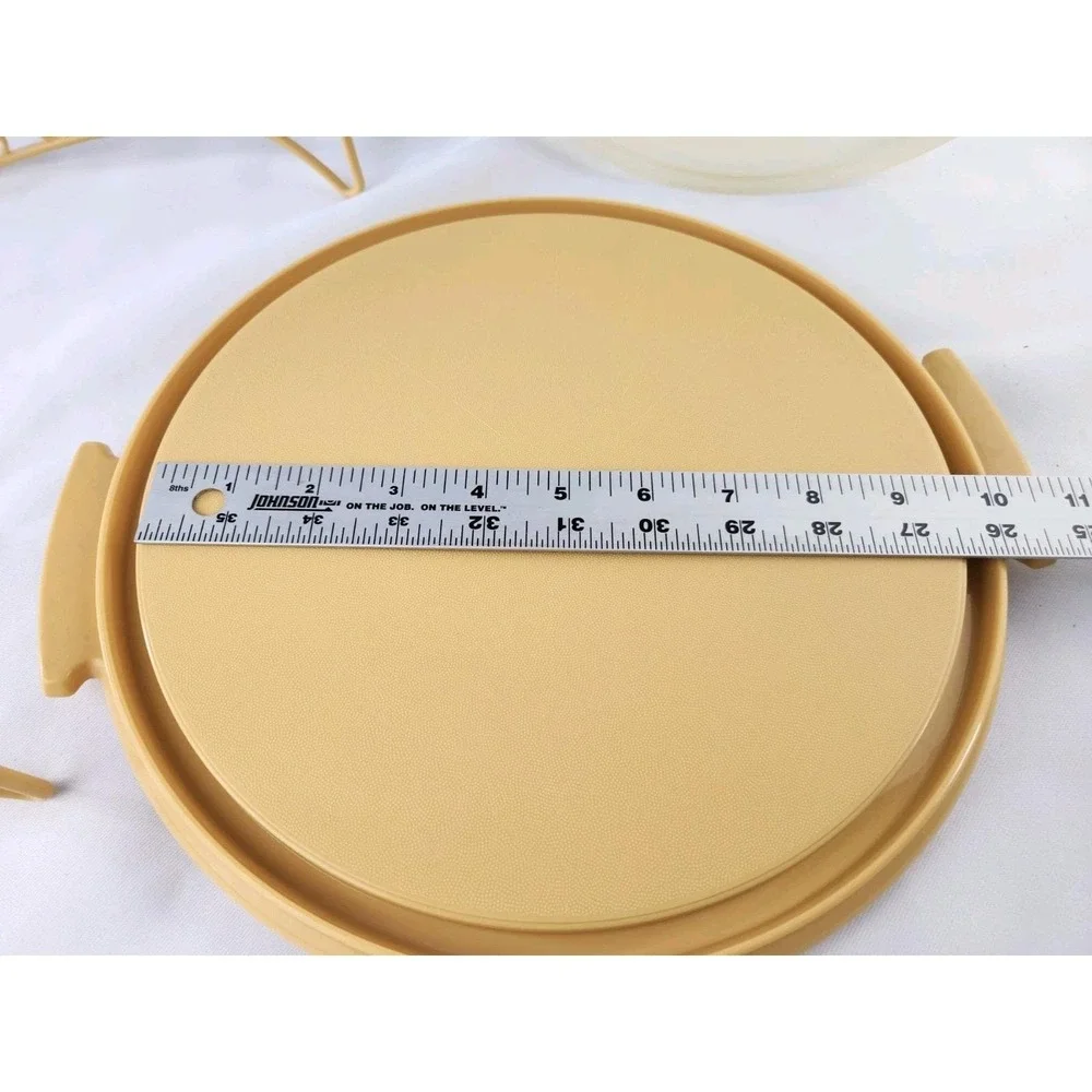 Tupperware this vintage